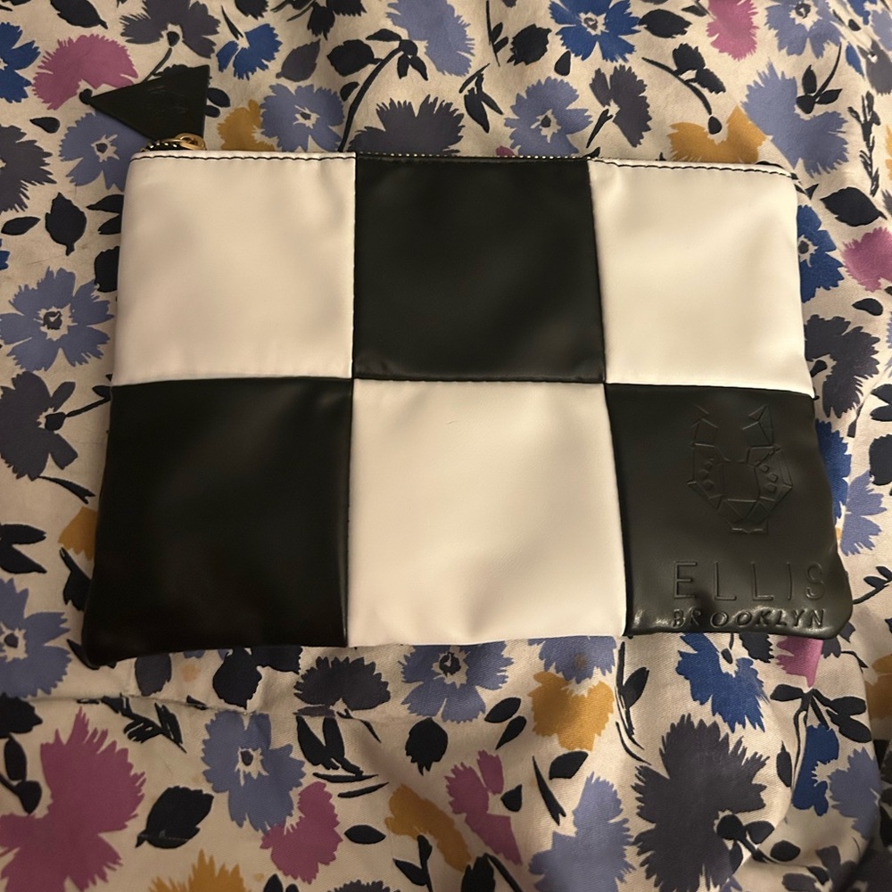 Ellis Brooklyn Black and White Makeup Bag
